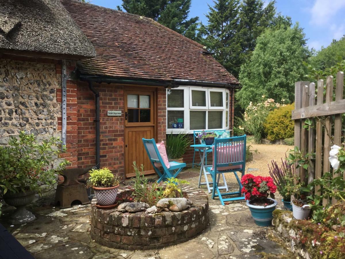Thatched Cottage Pulborough Exteriér fotografie